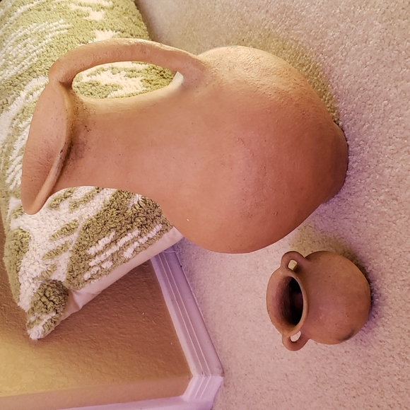 Little Terracotta Pot with Handles - Picture 10 of 10